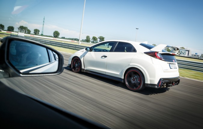 2015 Honda Civic Type R Track 74