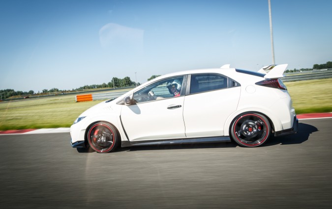 2015 Honda Civic Type R Track 75