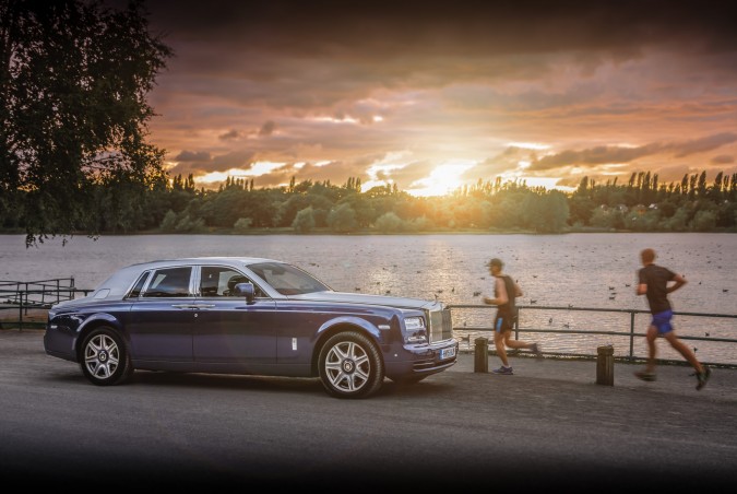 Rolls-Royce Phantom 2015 Review