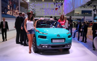 Frankfurt IAA 2015 Citroen Cactus M Concept 3