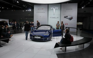 Frankfurt IAA 2015 Tesla 1