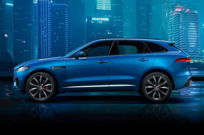 Jaguar F Pace