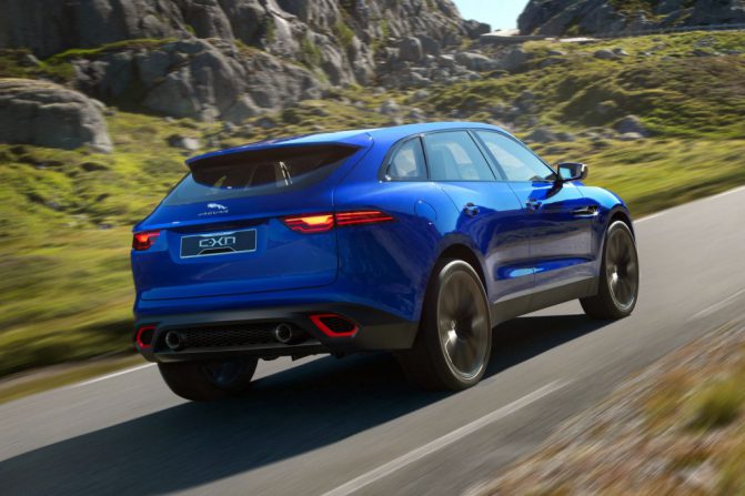 Jaguar F Pace 3