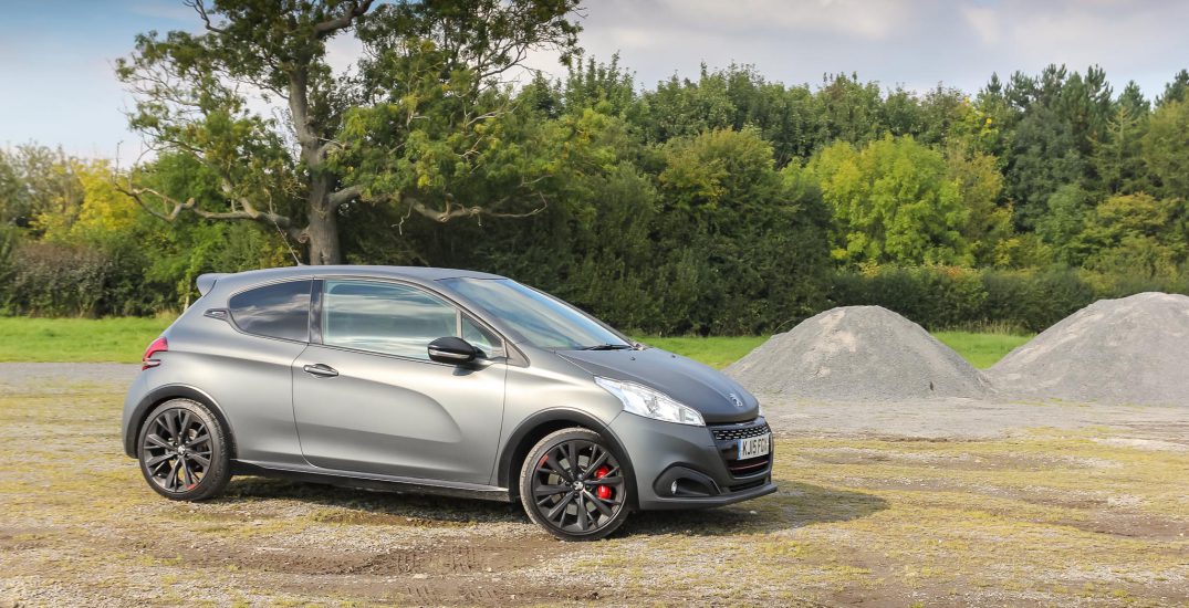 Peugeot 208 GTI 13