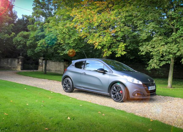 Peugeot 208 GTI 39