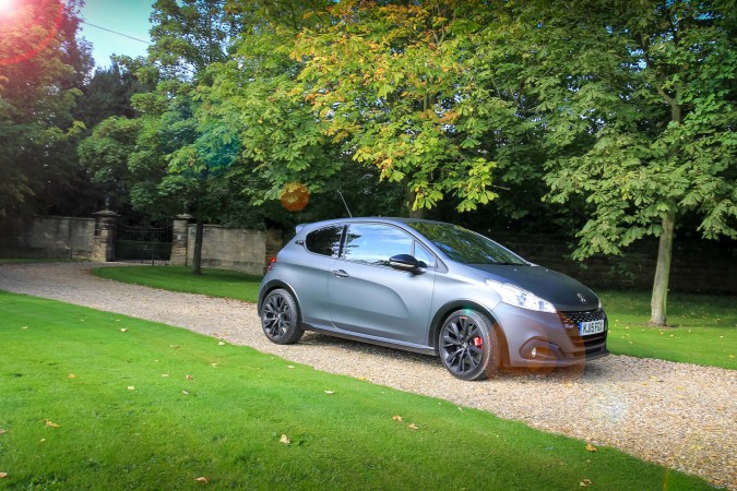 Peugeot 208 GTi by Peugeot Sport Review