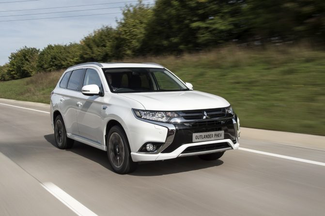 Mitsubishi Outlander PHEV 5