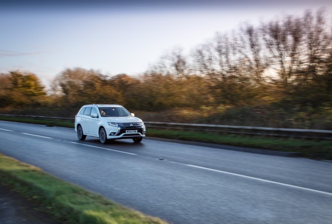 2015 Mitsubishi Outlander PHEV 30