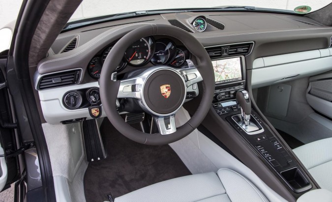 Porsche-911-Turbo-Interior