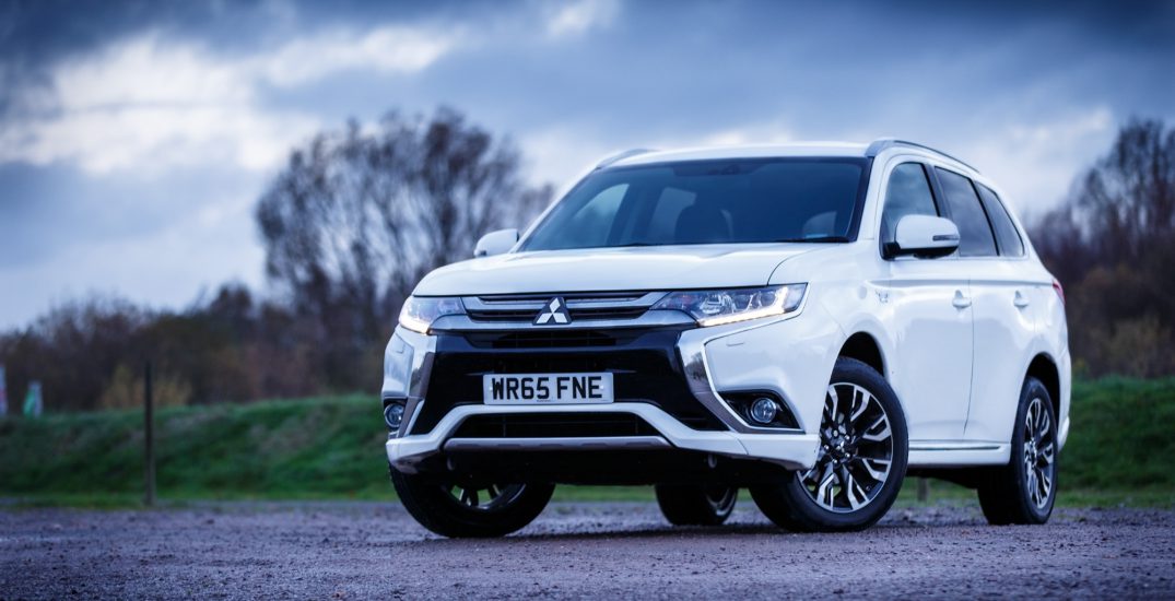 Mitsubishi Outlander PHEV GX4h 2015 Feature Image 1