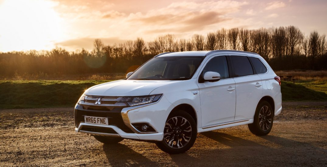 Mitsubishi Outlander PHEV GX4h 2015 Feature Image 5