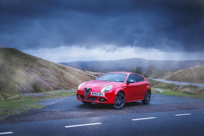 Alfa Romeo Giulietta Sprint Speciale Black Mountain Pass