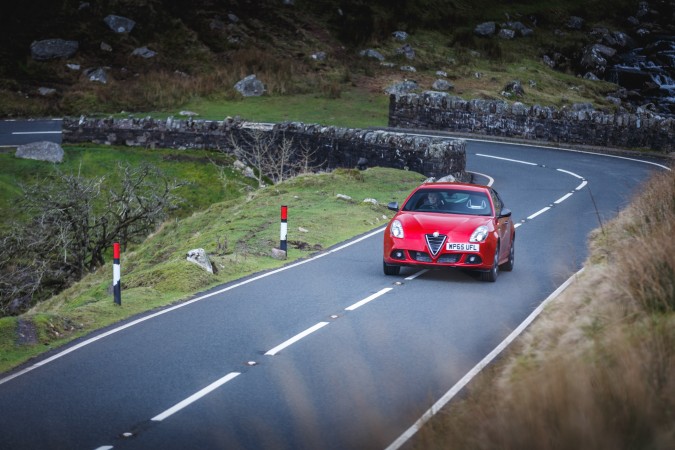 Alfa Romeo Giulietta Sprint Speciale Black Mountain Pass