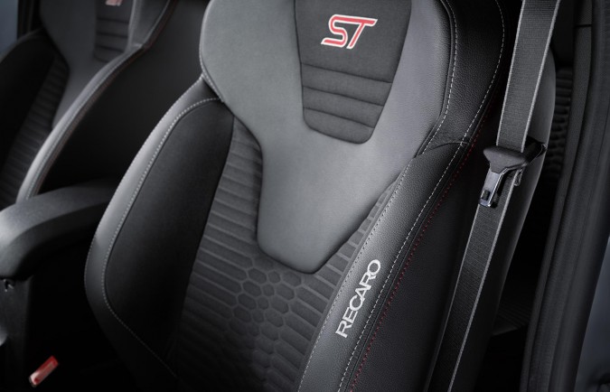 Ford Fiesta ST200 Front Seat Close Up 01