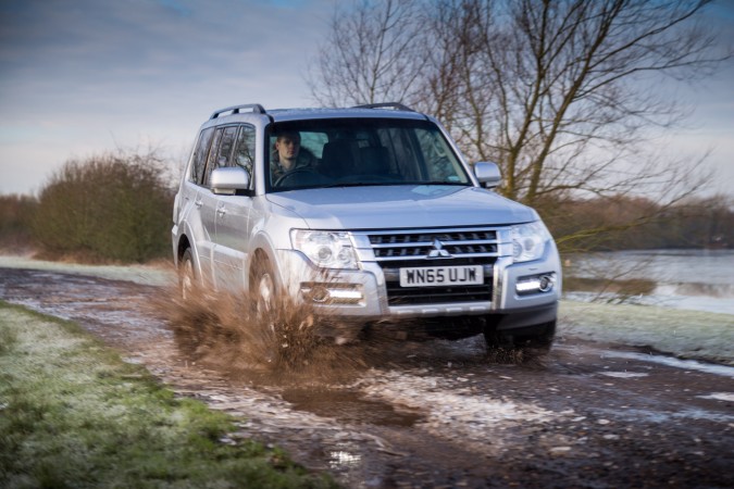 Mitsubishi Shogun LWB SG4 14