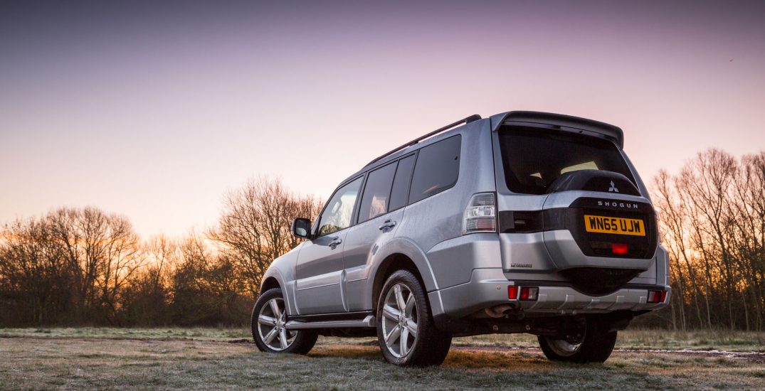 Mitsubishi Shogun LWB SG4 64