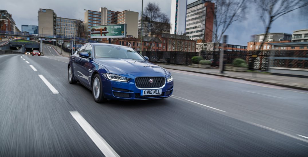 Jaguar XE SE 106