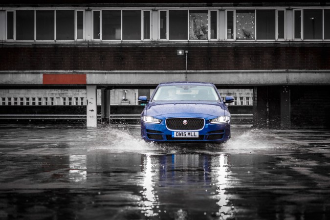 Jaguar XE SE 31