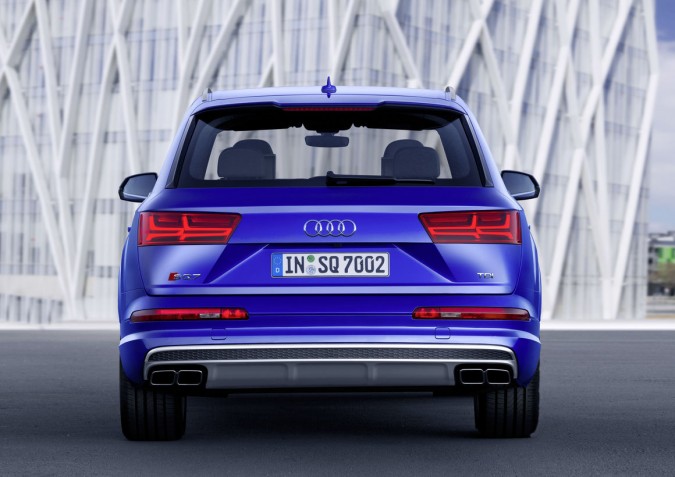 SQ7 Rear