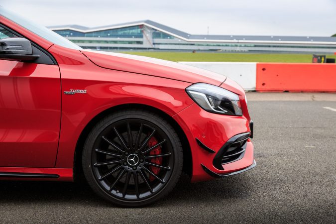 Mecedes-AMG A45 9