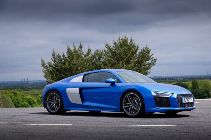 2016 Audi R8 V10 Review