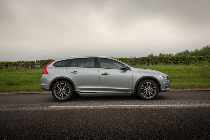 2016 Volvo V60 Cross Country D4 AWD-59