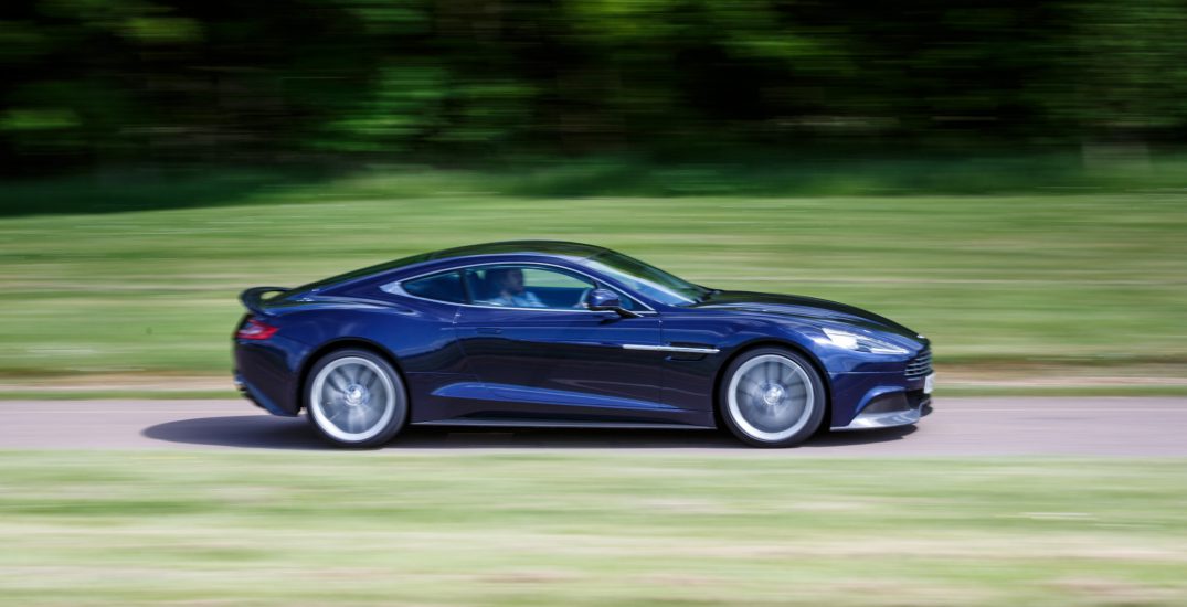 Aston Martin Vanquish 27