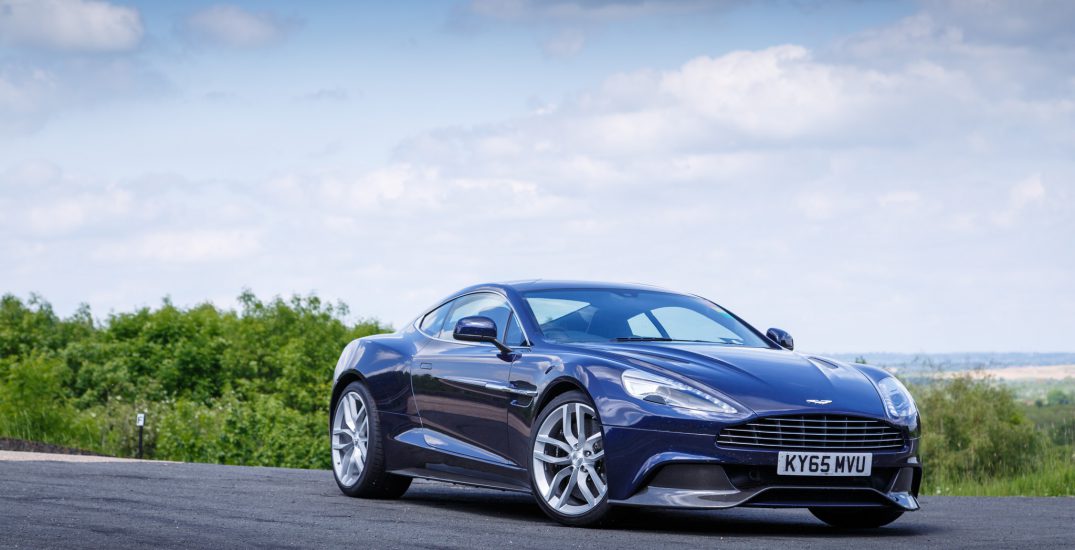 Aston Martin Vanquish 6