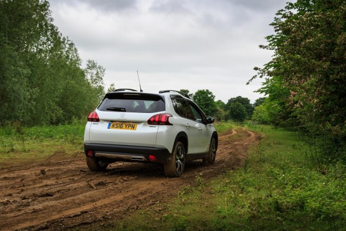 Peugeot 2008 Compact SUV 32