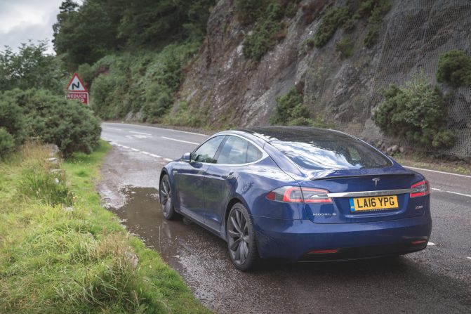 Tesla Model S P90D RJ 52