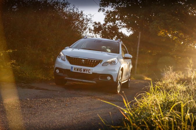 peugeot-2008-allure-2016-23