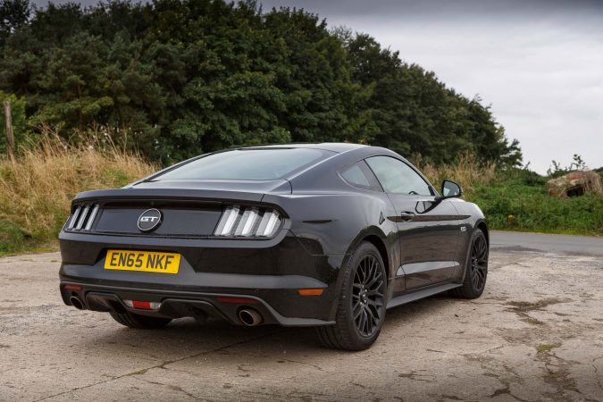 uk-ford-mustang-v8-v5-0-gt-2016-25