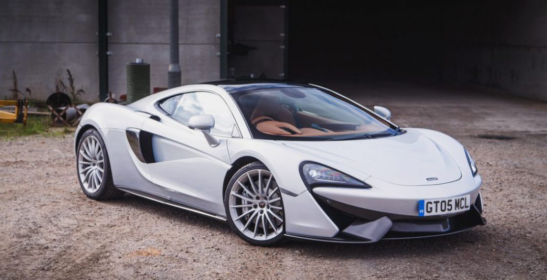 2016 McLaren 570 GT 13