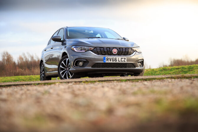 2016 FIAT Tipo Lounge 1.6 MultiJet PH 5
