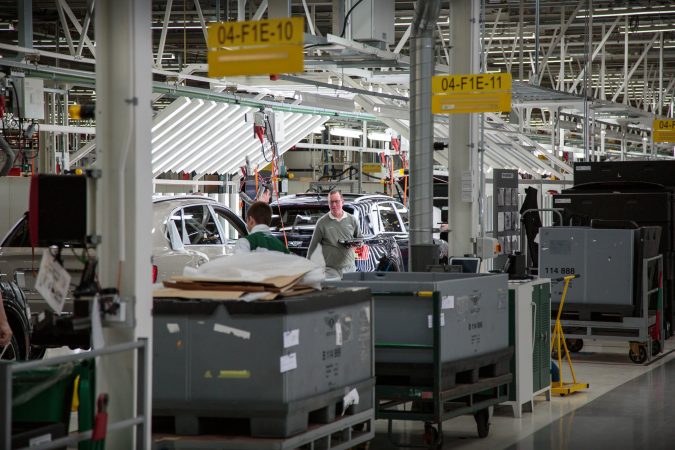 Bentley Factory - Bentayga Production Line - Inspection Lights