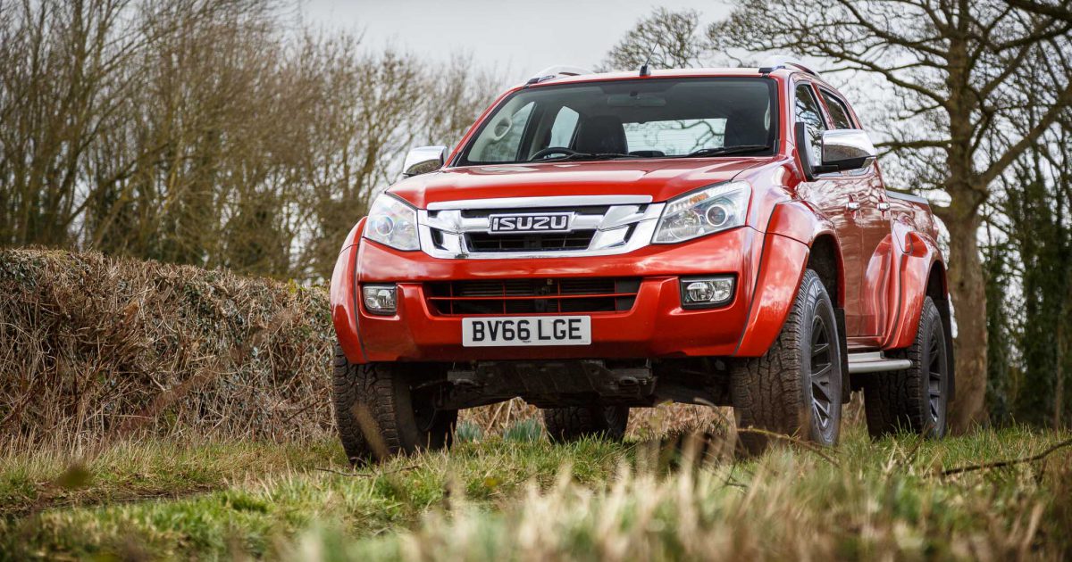 Top 5 Must-Have 4×4 Accessories for Off-Roading Around Perth