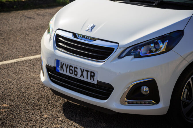 Peugeot 18 Allure PH 4