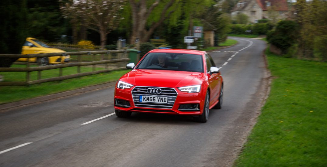 2017 Audi S4 Saloon Red 15