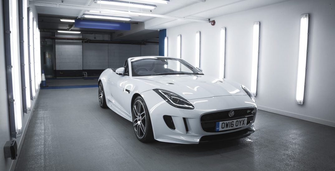 Jaguar F TYPE R V8R Convertible AWD HR 3