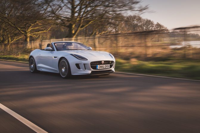 Jaguar F TYPE R V8R Convertible AWD RJ 17