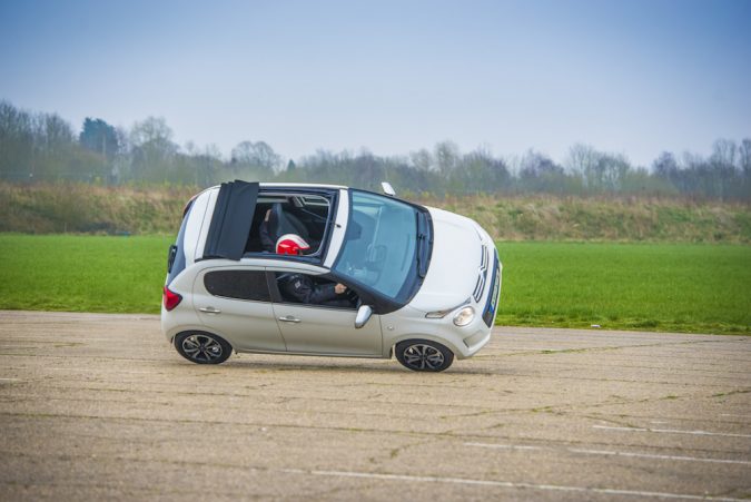Citroën C1 Airscape skiing