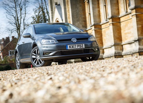 Volkswagen Golf 2017 TSI 1.0 3