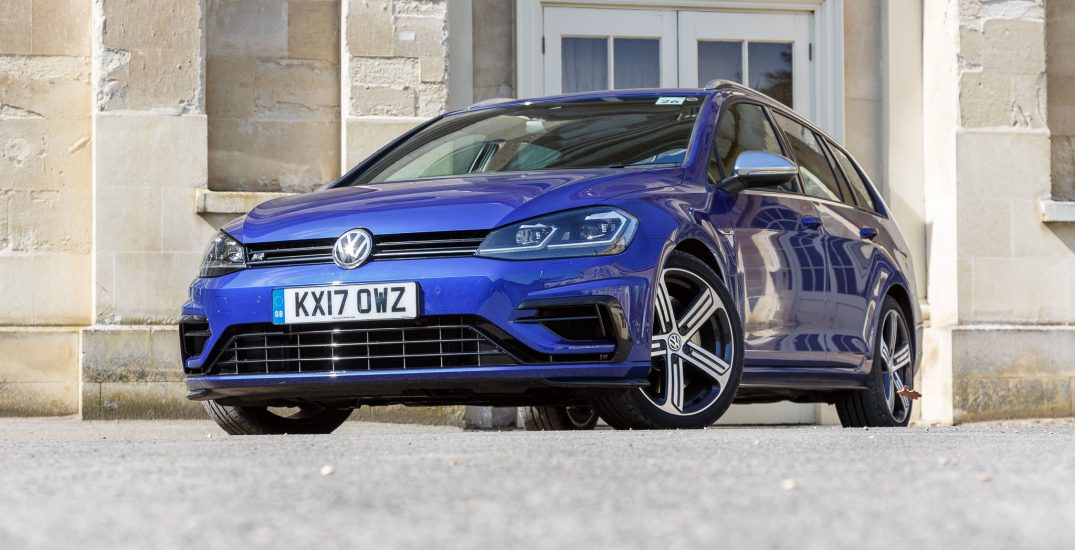 Volkswagen Golf Estate R 2017 2