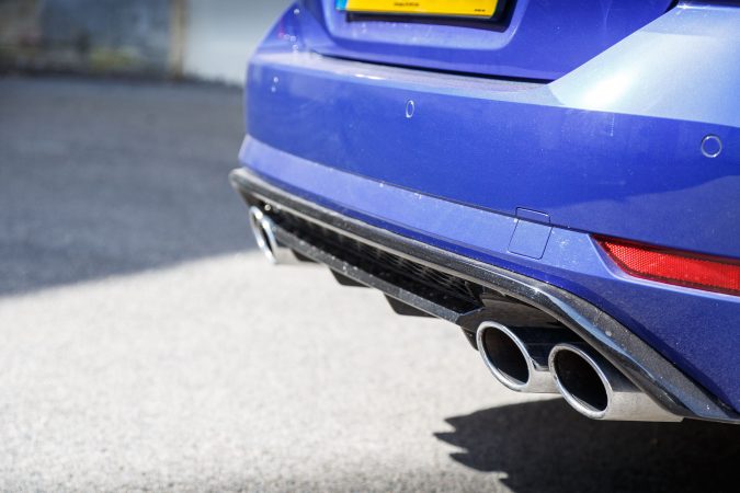 Volkswagen Golf Estate R exhaust