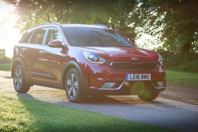 Kia Niro HEV front