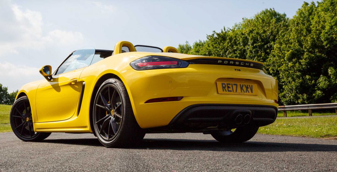 2017 Porsche Boxster S 11