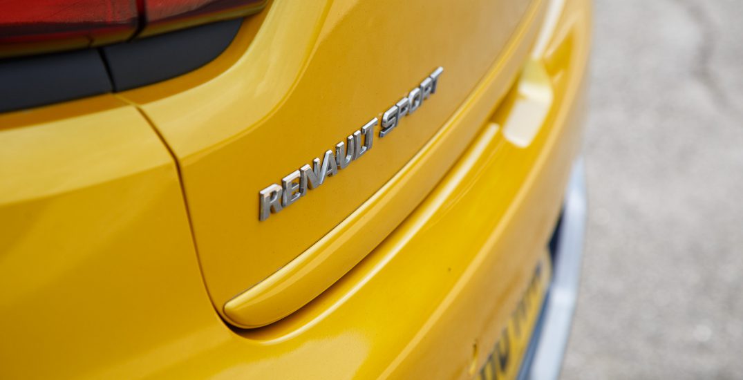 2017 Renault Clio Renault Sport 220 Trophy 11