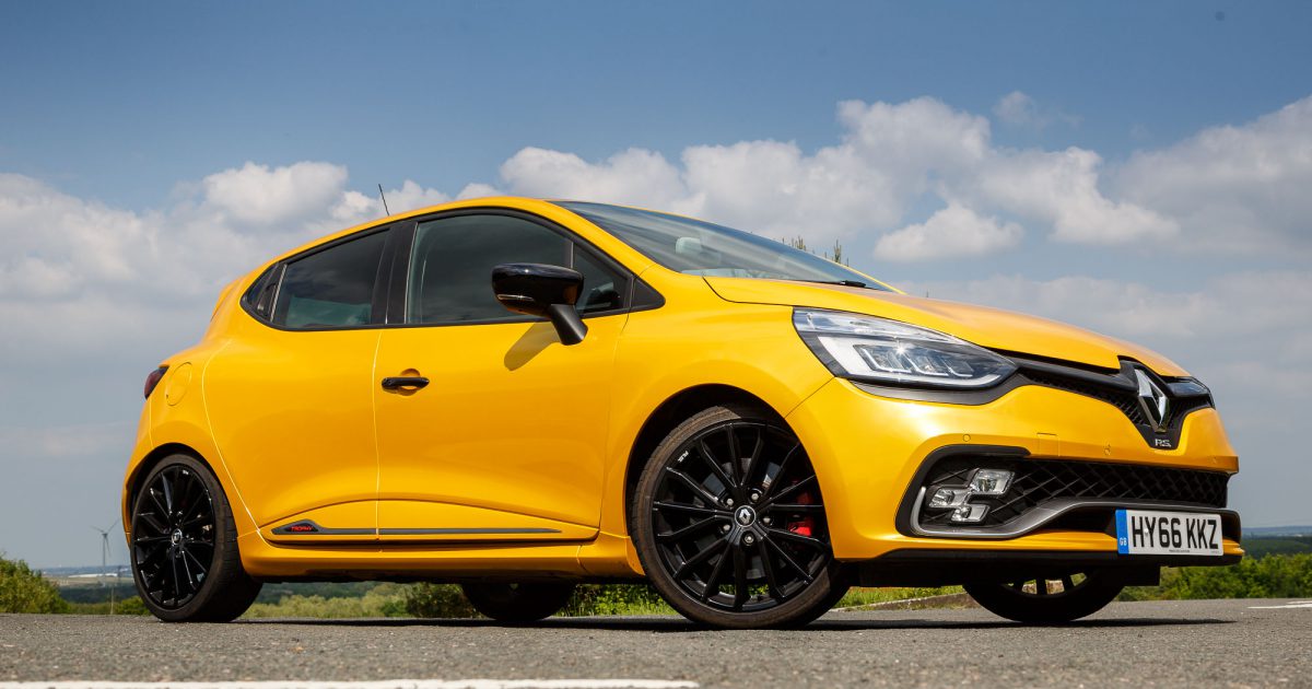 2017 Renault Clio RS 220 Trophy EDC Review