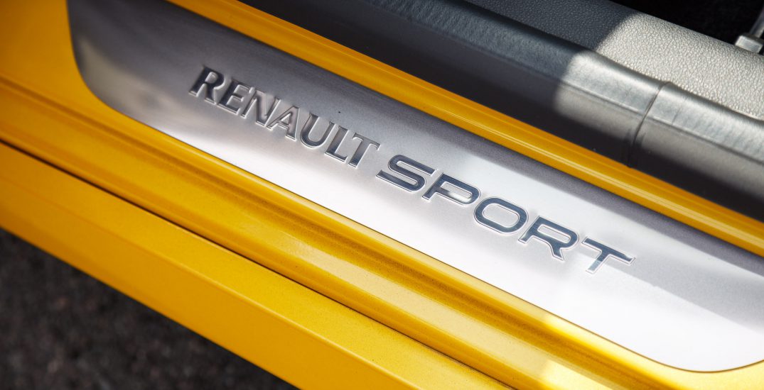 2017 Renault Clio Renault Sport 220 Trophy 20