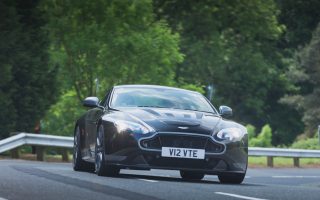 Aston Martin V12 Vantage S Manual 5